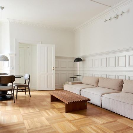 Spacious 3 Bedroom Manor Flat Next To Tivoli Copenhague Exterior foto