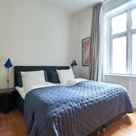 Spacious 3 Bedroom Manor Flat Next To Tivoli Copenhague Exterior foto