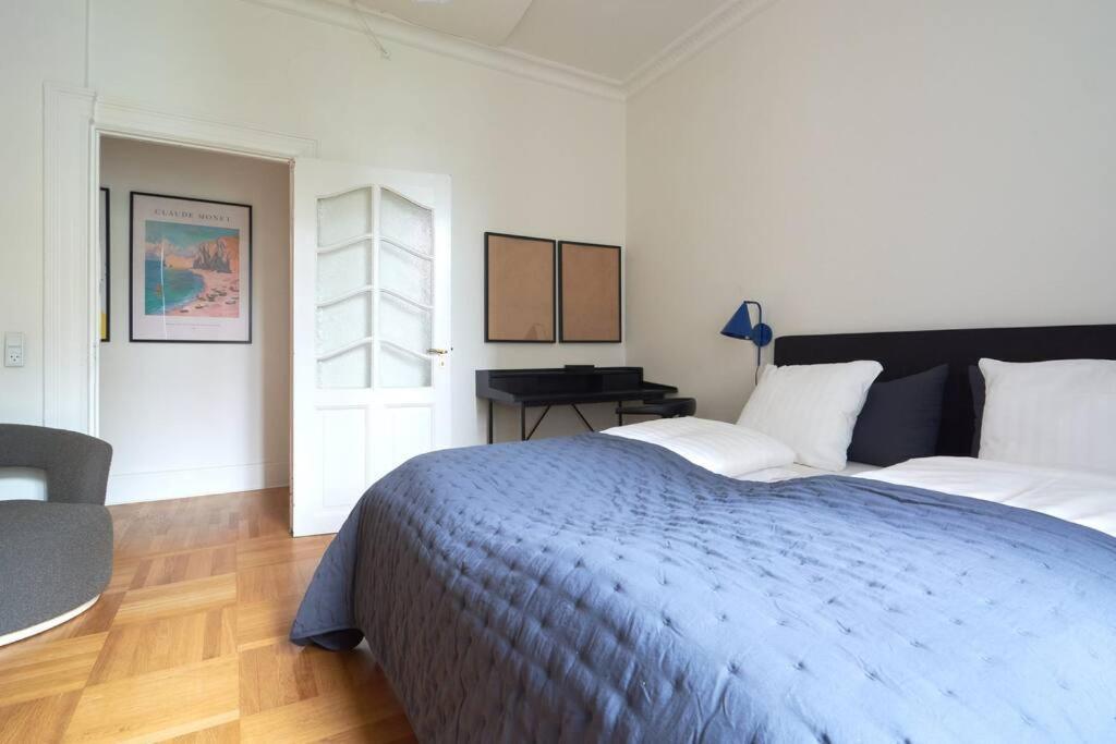 Spacious 3 Bedroom Manor Flat Next To Tivoli Copenhague Exterior foto